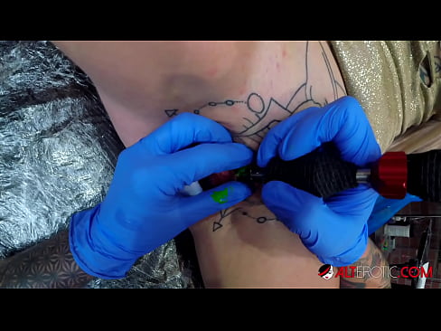 ❤️ An hottie thar a bheith tattooed Sully Savage fuair tattoo ar a clitoris ☑ Gnéas ardchaighdeáin ag ga.com-porn-mz.ru